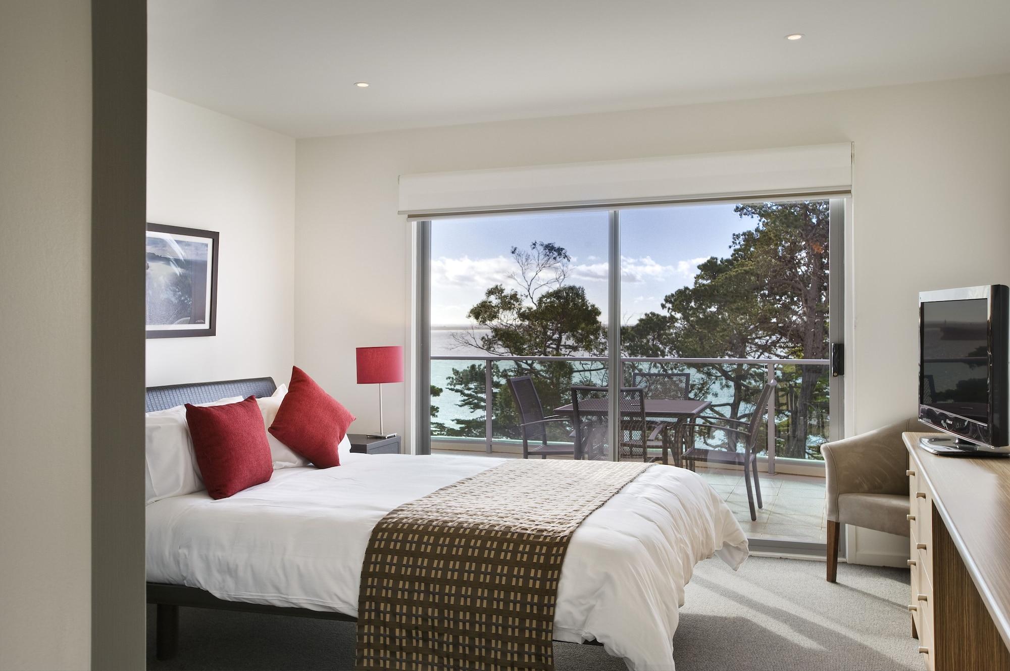 The Waves Apartments Cowes Esterno foto