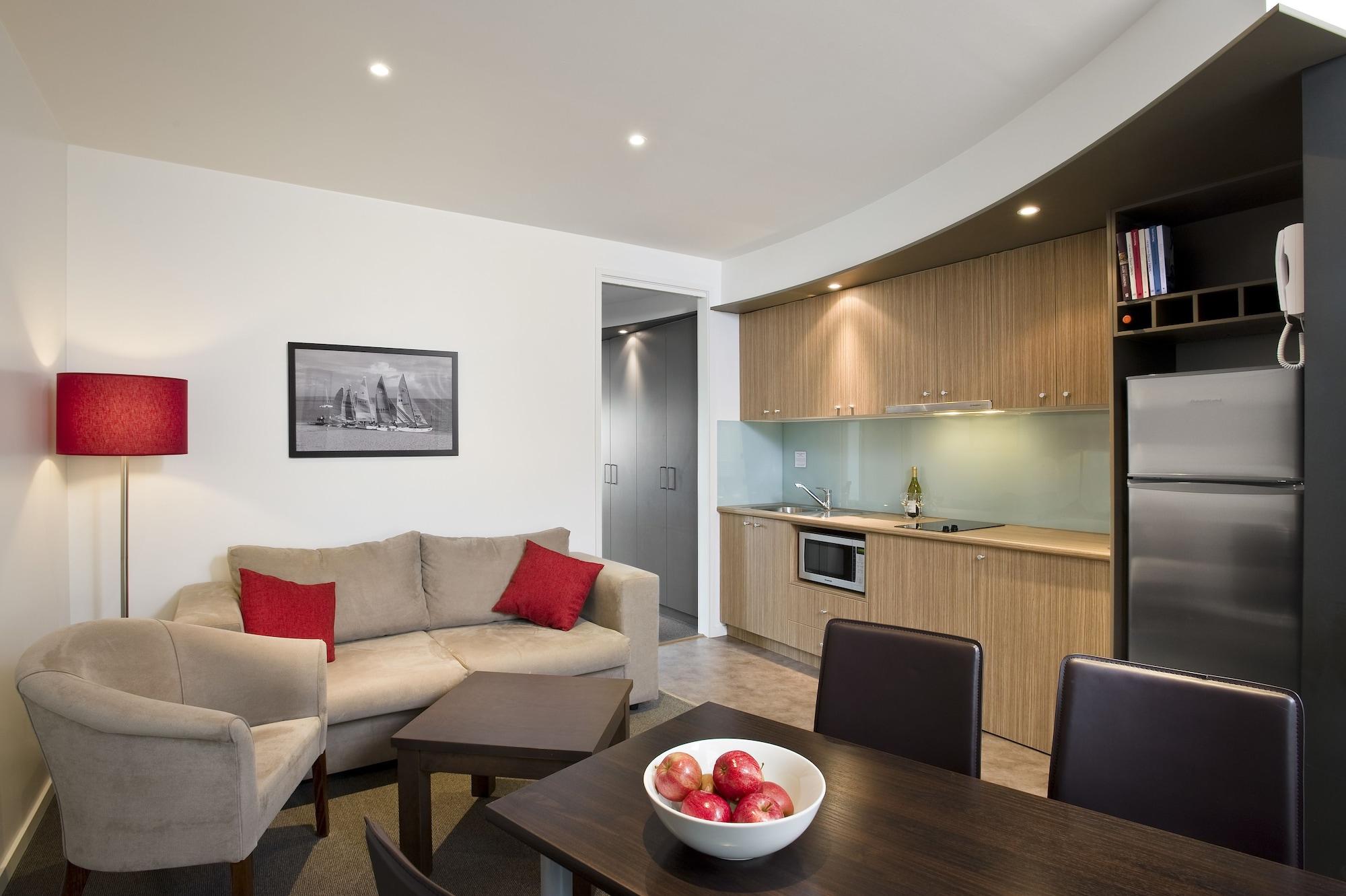 The Waves Apartments Cowes Esterno foto