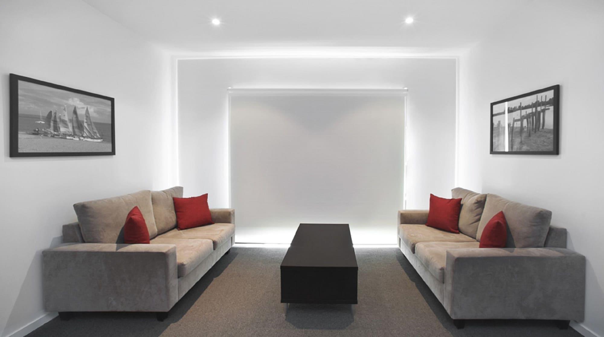The Waves Apartments Cowes Esterno foto