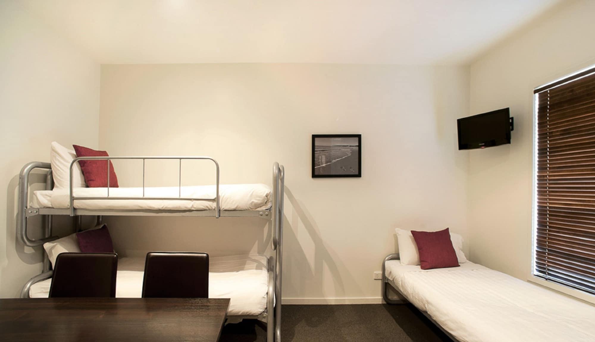 The Waves Apartments Cowes Esterno foto