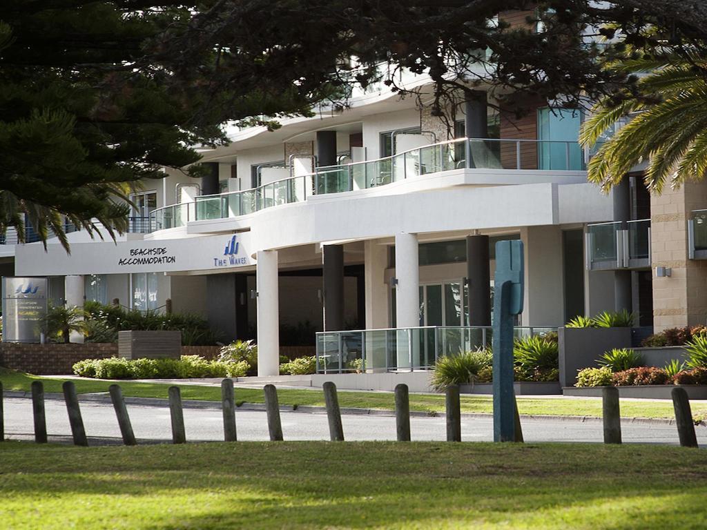 The Waves Apartments Cowes Esterno foto