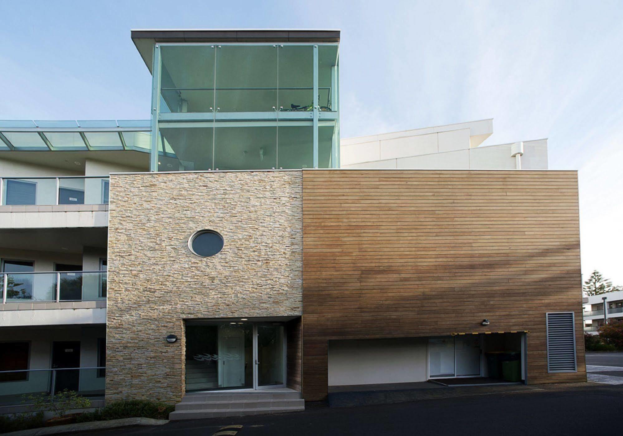 The Waves Apartments Cowes Esterno foto